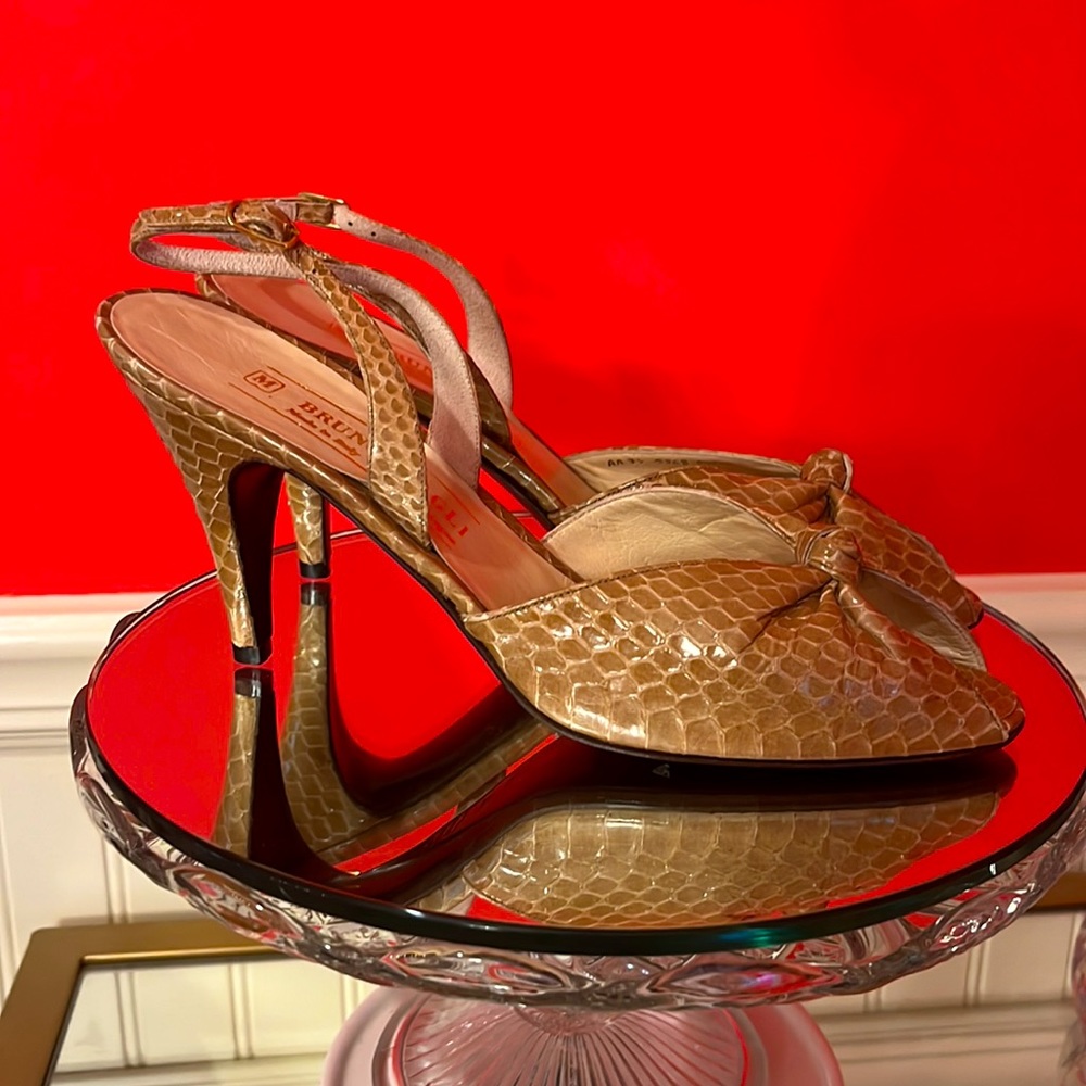 BRUNO MAGLI - Size 7 1/2 AA - Never Worn!